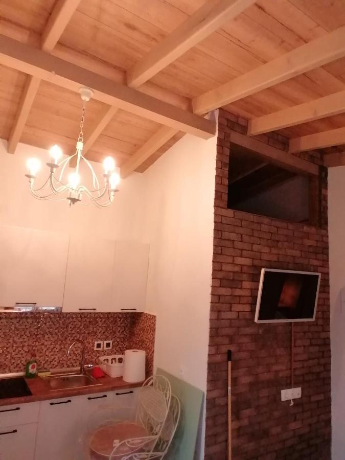 Villa Tiny House By The Sea Nea Skioni Esterno foto