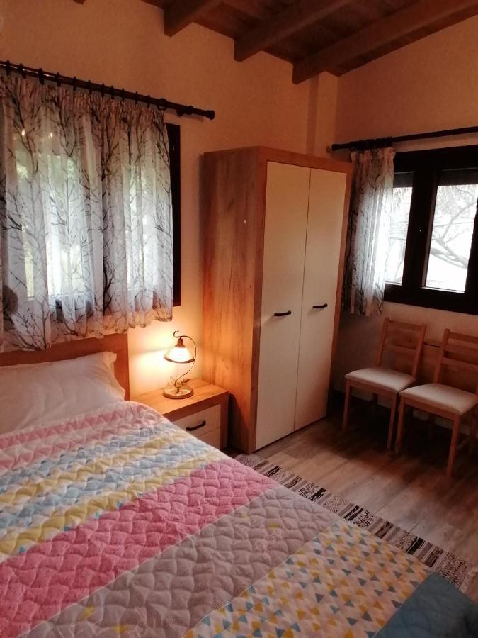 Villa Tiny House By The Sea Nea Skioni Esterno foto