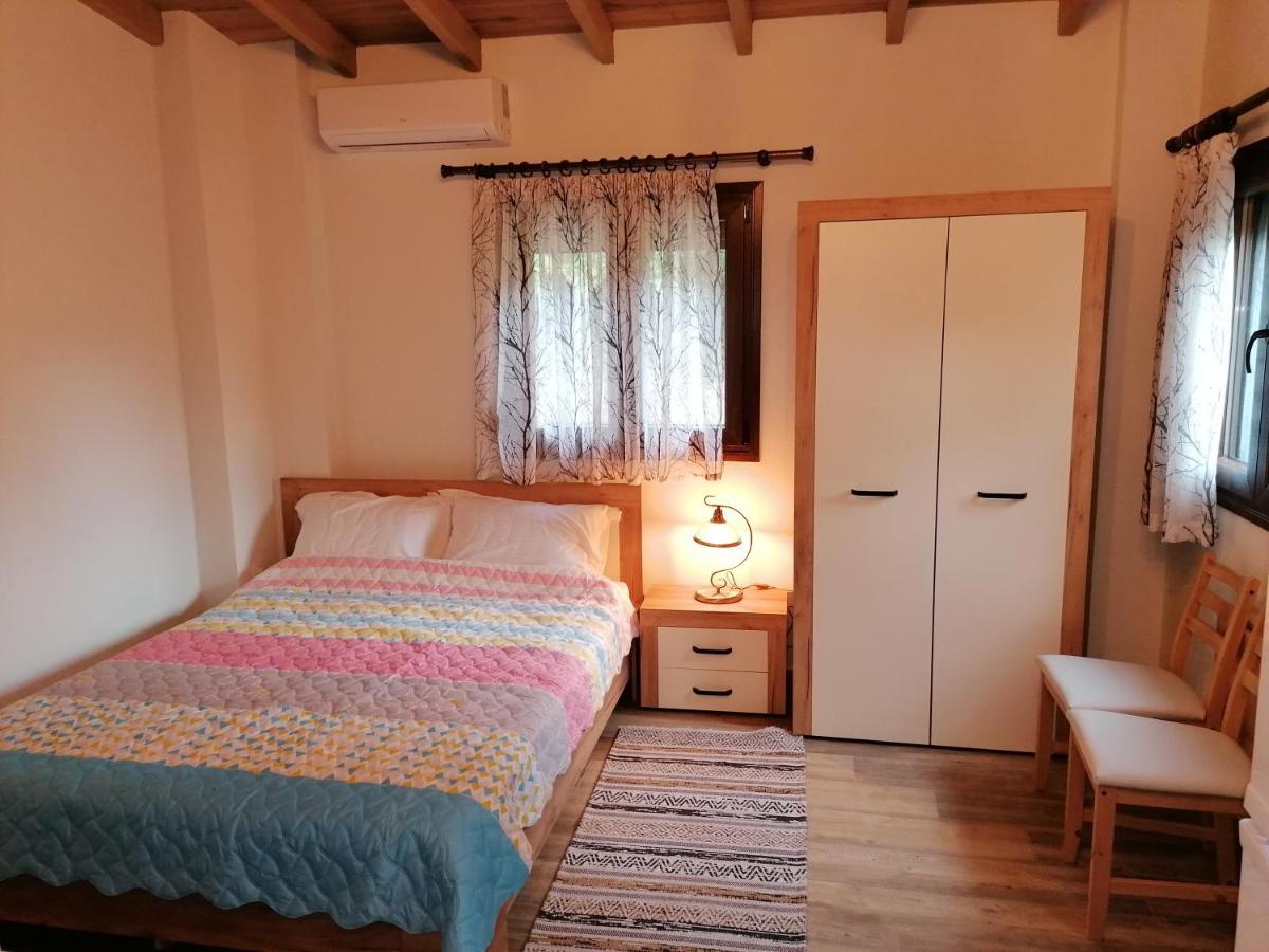 Villa Tiny House By The Sea Nea Skioni Esterno foto