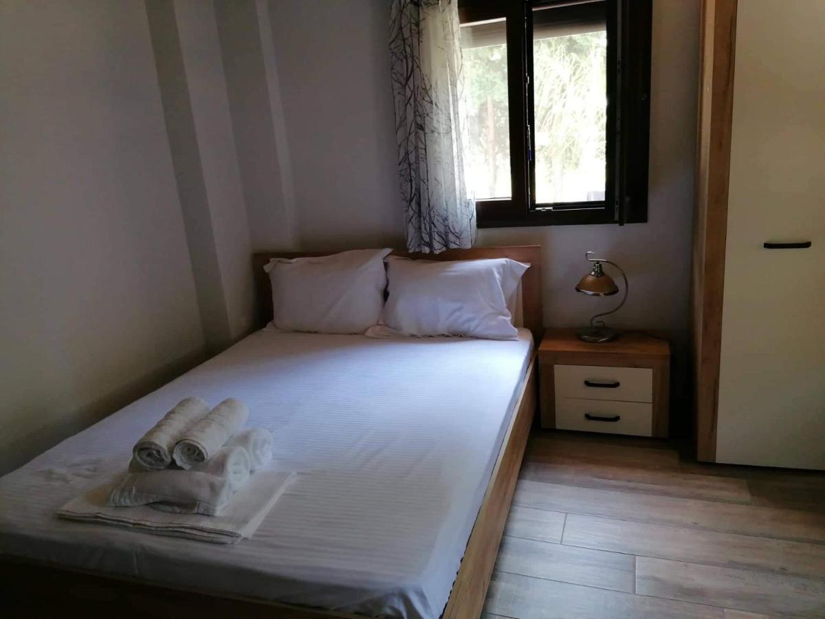 Villa Tiny House By The Sea Nea Skioni Esterno foto